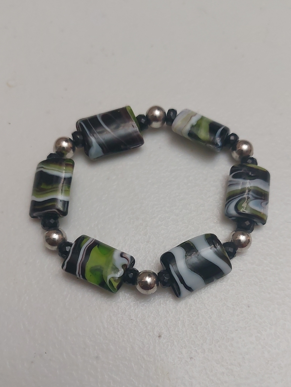 Black Green White Swirl Lampwork Glass Stretch Bracelet 7.25 Inches